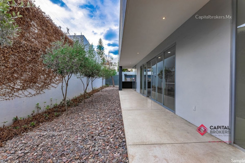 Imagen 17 de 30 de Casa De Lujo En Venta Nueva Bugambilias Sur