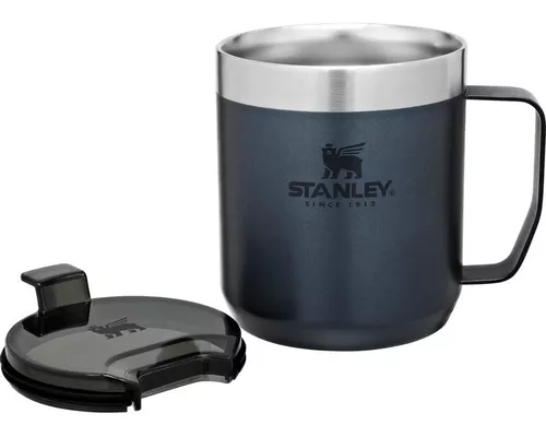 Compras HY - Hay una razón por la que llamamos a esta taza de camping  Legendaria. Se hace resistente con el aislamiento al vacío de doble pared  de Stanley, por lo que