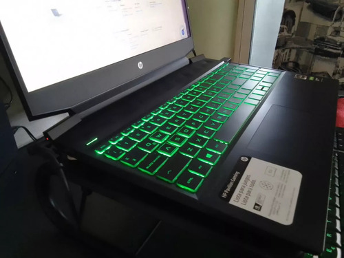 Hp 15ec1025la Ryzen 5 Ram24 Gb Ssd256+480 Gtx1050(3gb) Gamer Negro/verde (Usado)