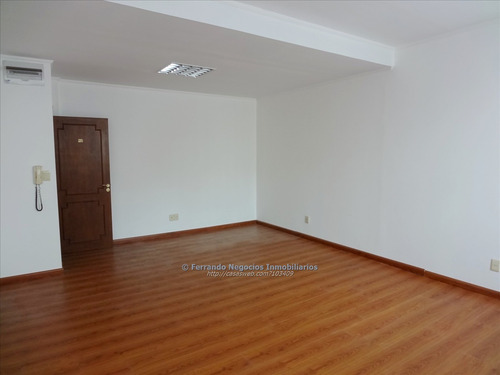 Alquiler Oficina Ciudad Vieja 30m2 $8.000