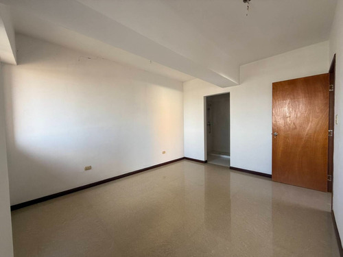 Se Vende Apartamento Ph En El Parral Valencia
