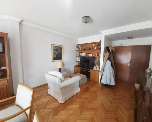Imagen 9 de 30 de Hermoso Piso De 4 Ambientes Con Cochera Y Balcón Corrido. Muy Luminoso!!