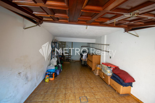 Casa En Venta 6 Ambientes Con Cochera En Villa Del Parque
