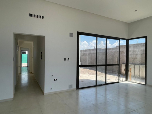Casa En Venta - Bº La Quebrada - Lujan