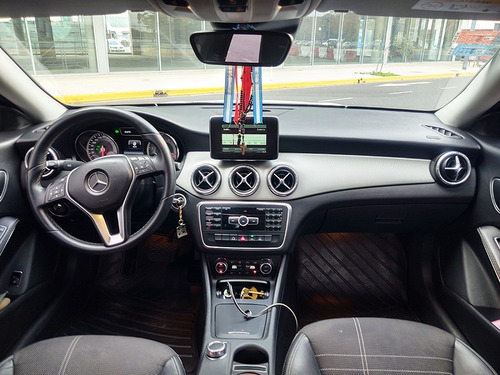 Imagen 21 de 22 de Mercedes Benz Cla 200 2015 Cla200 At Abasto Motors