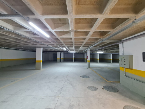 Apartamento Com 2 Suítes Em Atibaia Sp (creci-sp 157.688f)