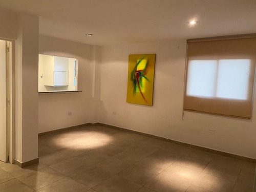 Imagen 3 de 9 de Departamento 2 Dormitorios En Venta En Barrio Norte , Monteagudo Al 200.