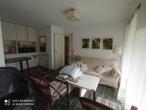 Apartamento En Mansa, 3 Dormitorios *- Ref: 2493