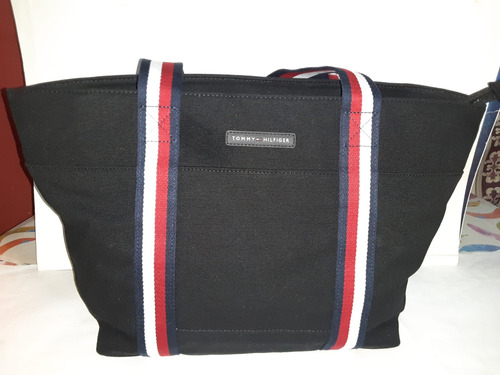 Cartera Original Tommy Hilfiger Nuevo Modelo Color Negro