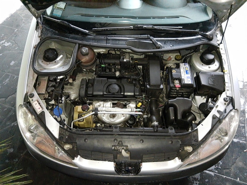 Imagen 12 de 13 de Peugeot 206 2011 1.4 Generation Plus 75cv
