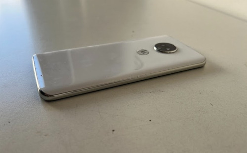 Imagen 6 de 8 de Motorola Moto G7 64 Gb Blanco 4 Gb Ram + Cargador