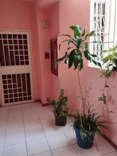 Apartamento En Centro De Guatire.