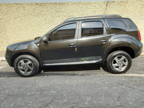 Imagem 1 de 9 de Renault Duster Tech Road 2.0 16v Automática 13/14 - Preta