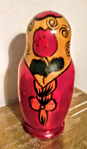 Matrioshka/mamushka De Madera Hueca De Una Sola Unidad (Usado)