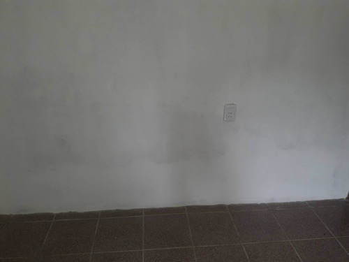 Imagen 5 de 11 de Venta De Padron Unico Con Cuatro Unidades. Galpon Y Tres Apartamentos.