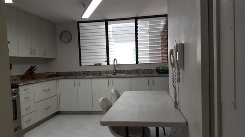 Imagen 11 de 14 de Venta De Apartamento En Ph Rocamar, Bella Vista 20-8579