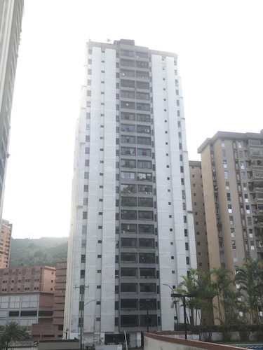 Venta De Apartamento En El Cigarral De 125 M2 (m.l)