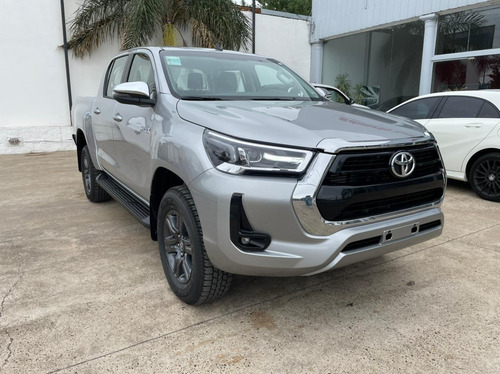 Toyota Hilux Srv 4x2 Aut 204hp 2021