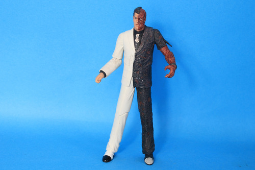 Two Face Batman Arkham City Figure Dc Direct (Usado)