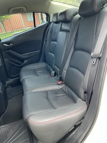Mazda 3 2.0 Touring