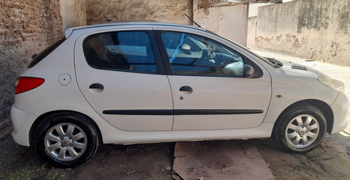 Peugeot 207 1.4 Active 75cv