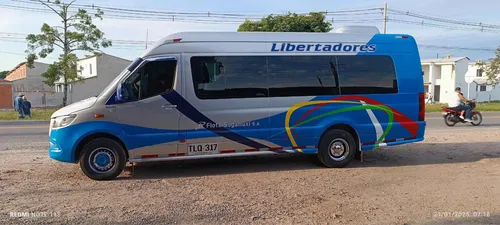 Vendo Buseta Mercedes Benz Sprinter 515 Modelo 2024 Excelent