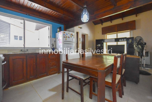 Imagen 10 de 18 de 488 Y 29 Gonnet - Casa En Venta