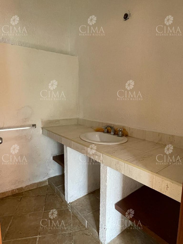 Venta Casa En Lomas De Atzingo - V312
