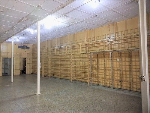 Local Comercial En Venta, Calle Ramírez, San Félix