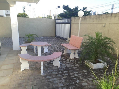 Imagem 8 de 10 de Apartamentos - Ref: V1057