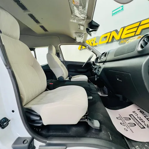 Nissan Urvan 2.5 15 Pas Amplia Aa Mt