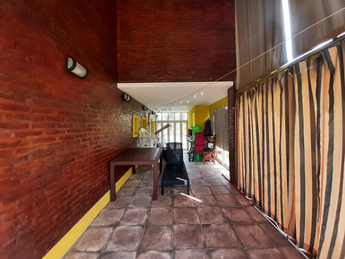 Casa De 2 Dormitorios En Solares Del Carcaraña 2, Pueblo Carcaraes