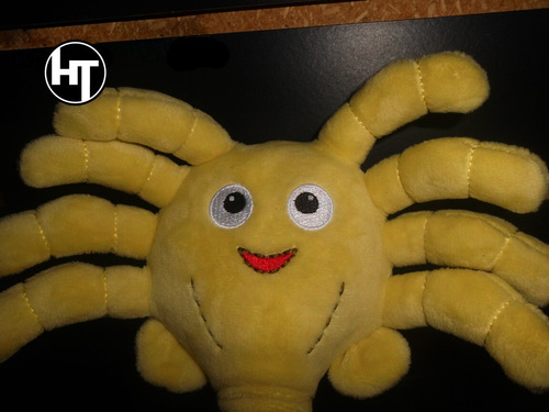 Imagen 2 de 4 de Alien, Atrapacaras, Larva, Peluche, Neca Kidrobot, 8 Pulgad
