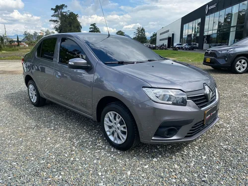 Renault Logan LIFE + MT 1.6 4X2