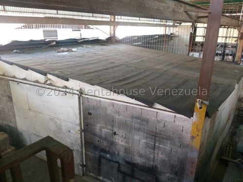 En Venta Galpón Ubicado En Palo Verde, Doble Altura. Ch.