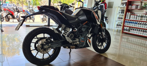Imagen 16 de 16 de Ktm Duke 200