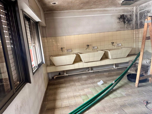 Venta 3 Ambs. 3 Balcones/cochera Adrogué Ctro 72m2