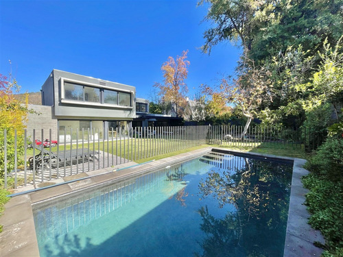 En Condominio: Bernardo Larrain - Av. La Dehesa