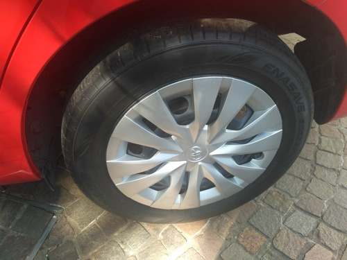 Toyota Yaris Xs Sedán