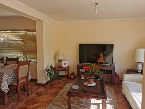 Casa En Chorrillos, 4 Dormitorios 2 Baños
