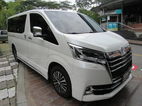 Toyota Granvia Cc2800 Diesel Automatica 4x2 6 Psj