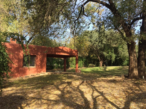 Villa Warcalde 1200m2 Terreno 210m2 Cubiertos