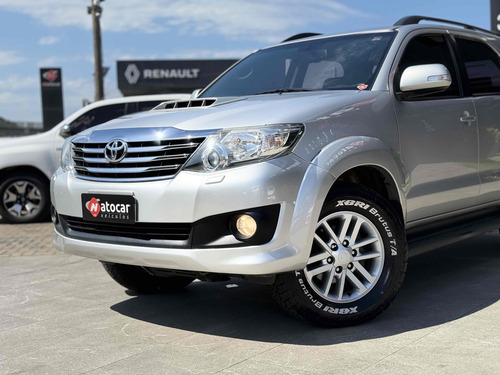 Toyota Hilux SW4 3.0 SRV 4X4 16V TURBO INTERCOOLER DIESEL 4P AUTOMÁTICO