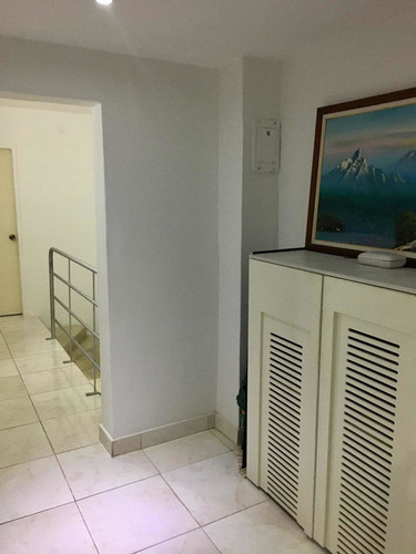 Imagen 9 de 21 de Venta De Casa Remodelada Town House