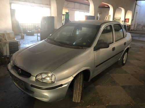 Chevrolet Corsa Classic 1.6 Nafta