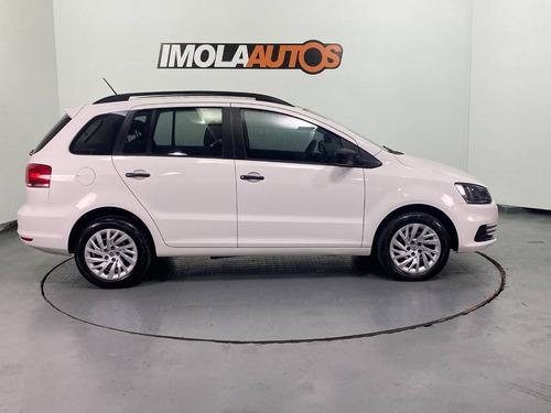 Imagen 9 de 17 de Volkswagen Suran 1.6 Comfortline L15 2017-imolaautos