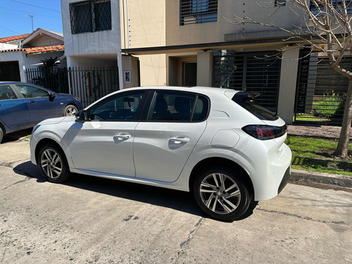 Peugeot 208 1.6 Feline Tiptronic