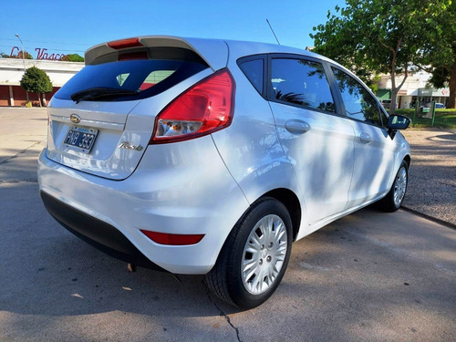 Imagen 5 de 11 de Ford Fiesta Kinetic S