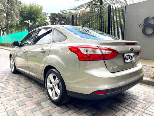 Ford Focus Iii 2.0 Sedan Se 2013