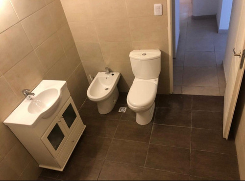 Imagen 17 de 21 de Casa 4 Amb, 3 Dorm, Cochera, Patio Y Terraza. Reciclada!